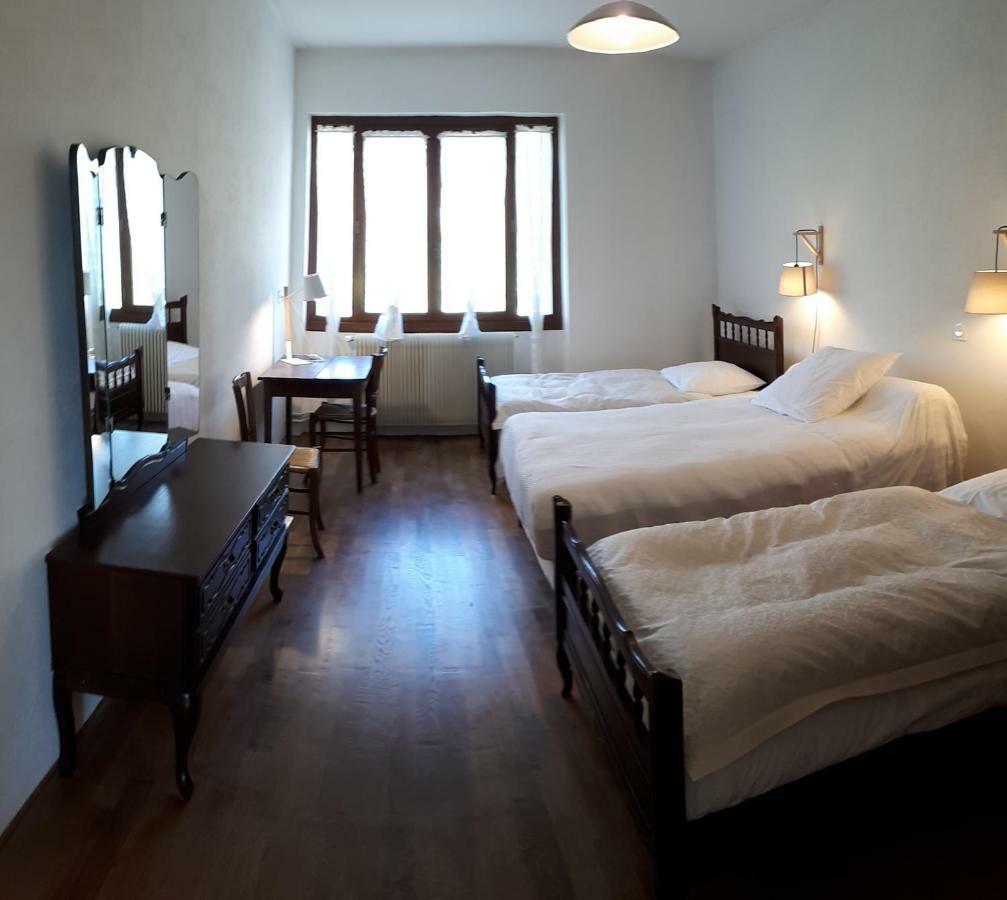 Grand Gite Maison D Alice Auvergne - 15 Personnes Saint-Bonnet-des-Quarts Bagian luar foto